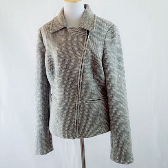 *Moved to @Foxtail90* TALBOTS Wool Coat - Picture 2 of 8